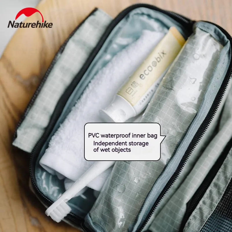 NH20SN010 SN03 Toiletry Beg Large _ Black